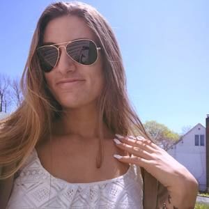 Meet your Posher, Angela